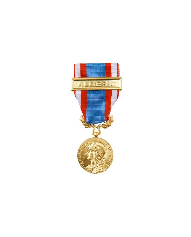 Agrafe Chiffre Métal n°3 Or (10 mm) pour Médaille Pendante